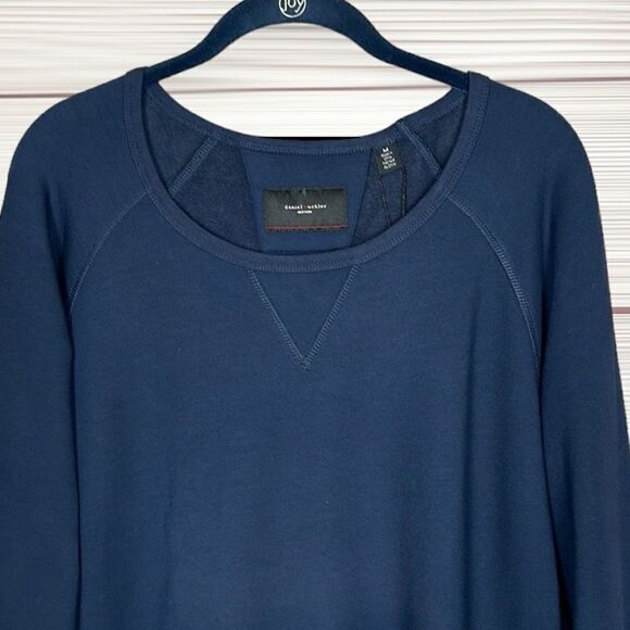 NWT Daniel Buchler Blue Sweatshirt Crew Neck Zip Details on the Front Men’s M - Picture 3 of 13
